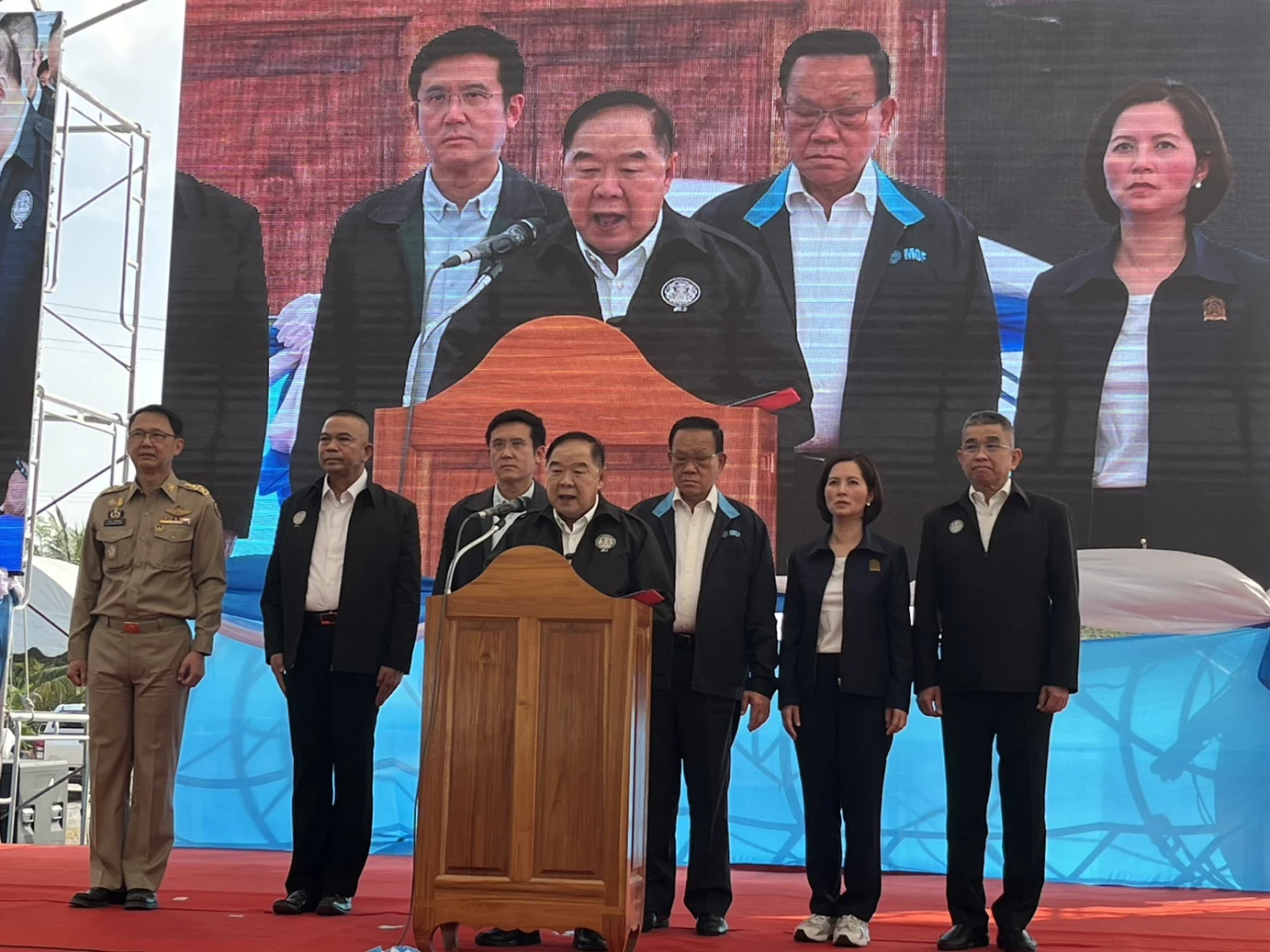 พล.อ.ประวิตร ลงพื้นที่ จ.กาญจนบุรี