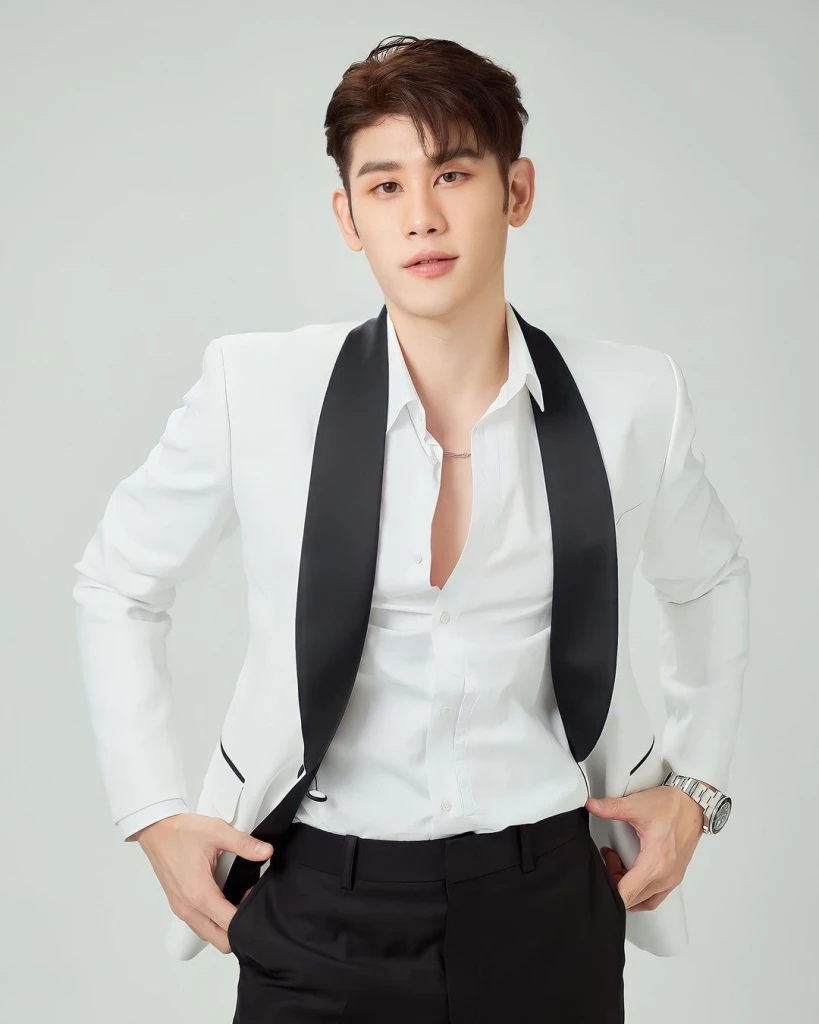 หมอไวท์ เปิดดวง