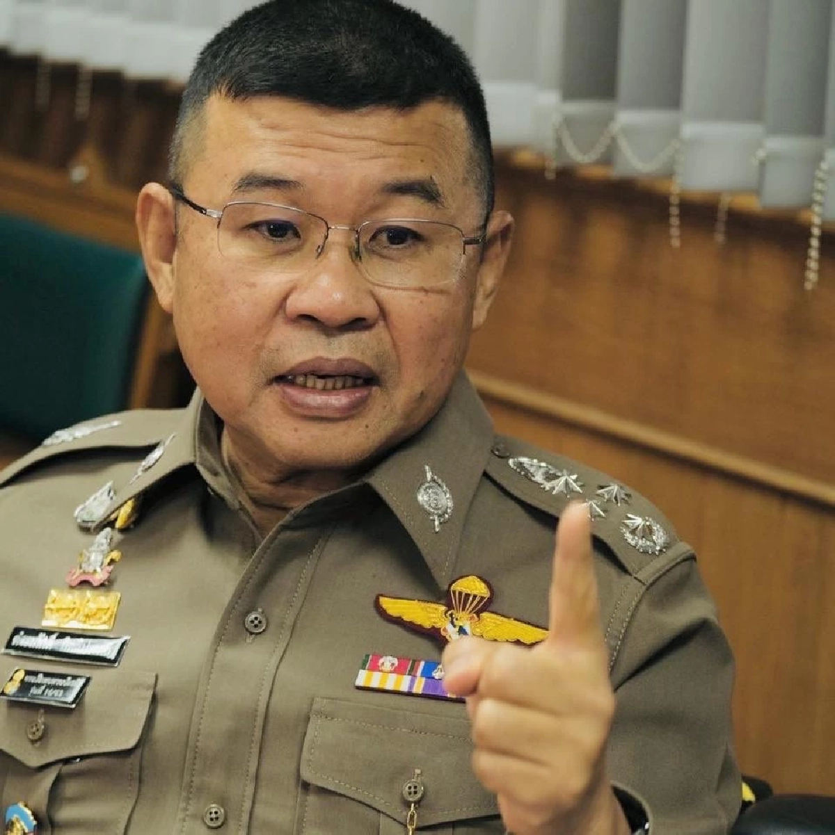 พล.ต.อ.ดำรงศักดิ์ กิตติประภัสร์ ผบ.ตร.กำชับปราบปรามแก๊งคอลเซ็นเตอร์