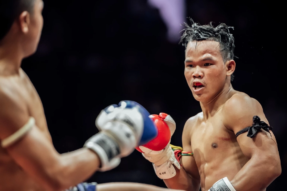 จ้าวเสือใหญ่ ส.เดชะพันธ์ บู๊ กาก้า เอส.พี.กันสาดแป๊ะ ศึก 'RWS x เกียรติเพชร'