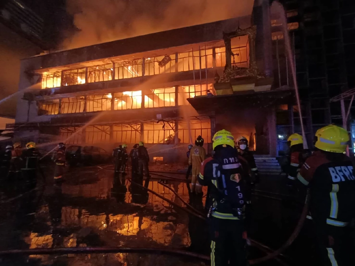 ไฟไหม้บก.น.5