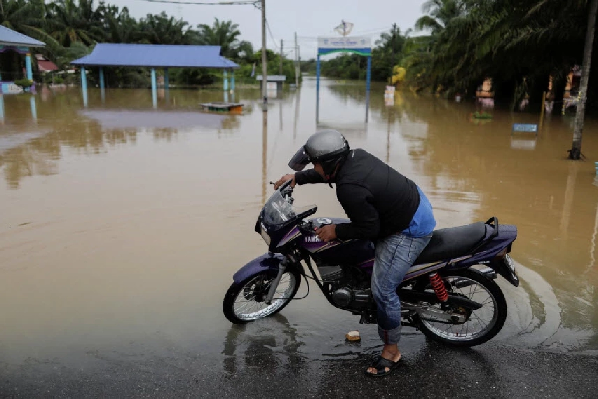 รัฐยะโฮร์ มาเลเซีย ฝนตกหนักสุดในรอบ 172 ปี