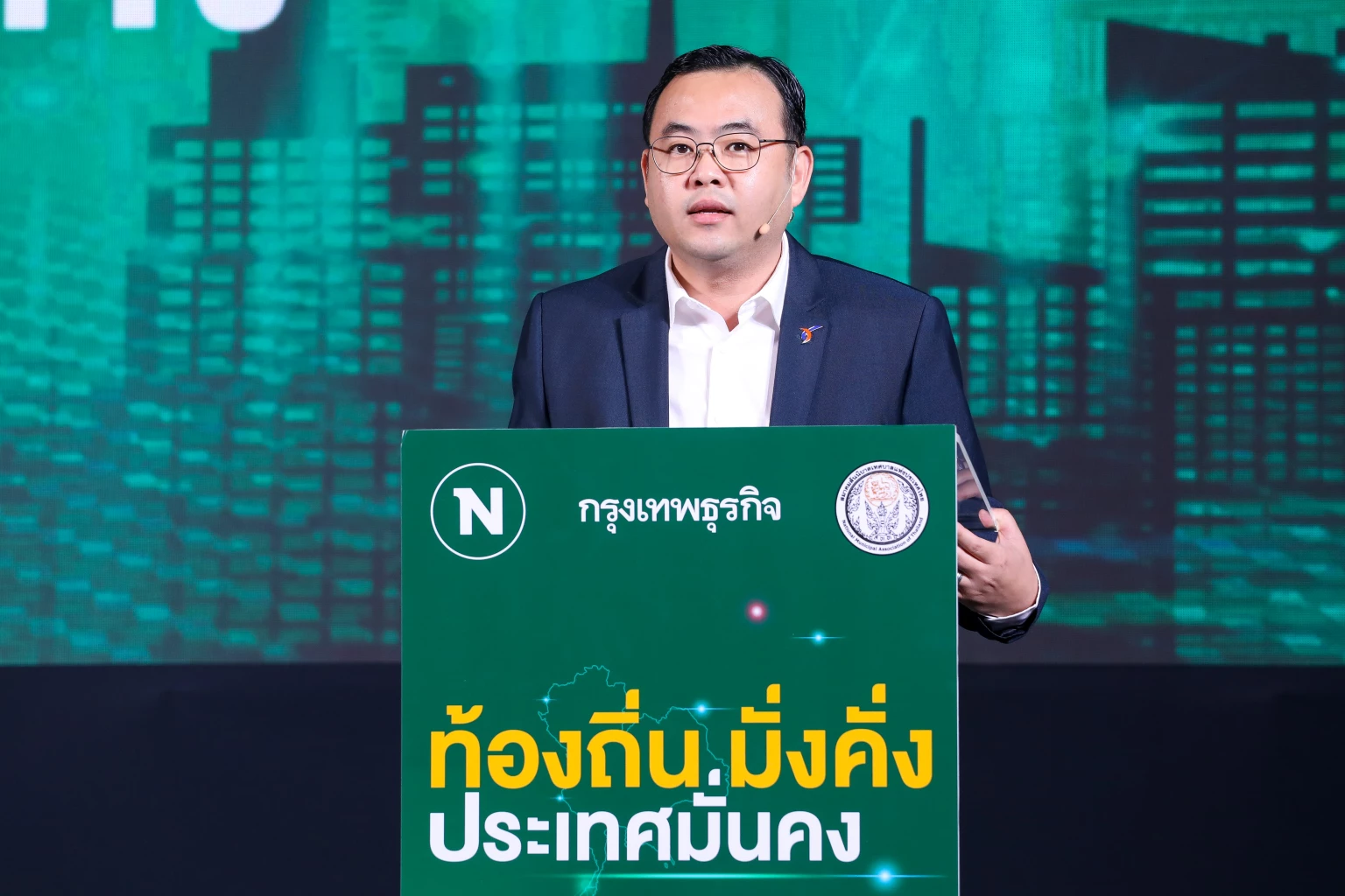 ส่องนโยบาย 8 พรรค "เลือกตั้งผู้ว่าฯ-แก้รธน.-รื้องบฯ" คลายล็อกกระจายอำนาจ