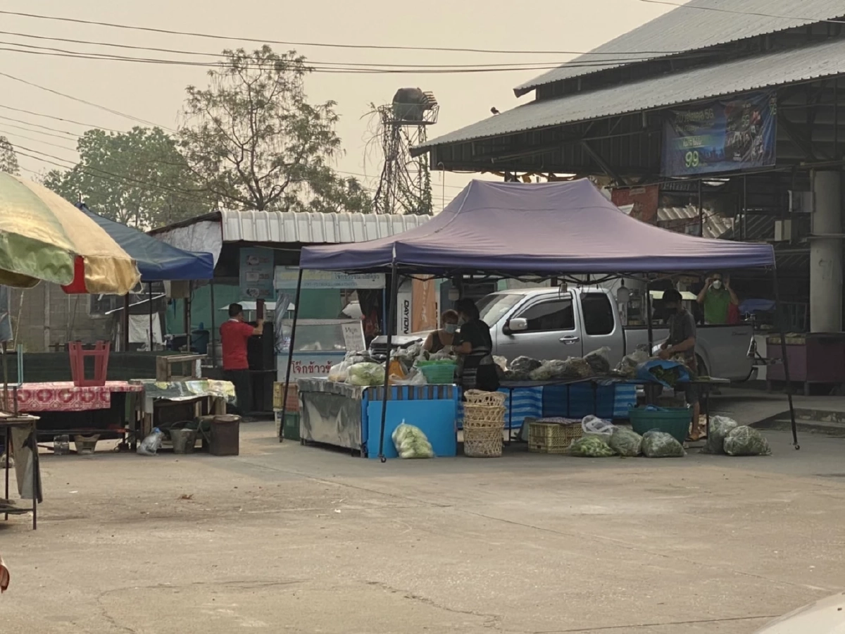 สภาพหมอกควันของตัวเมืองเชียงใหม่ ส่งผลกระทบถึงการค้าขาย