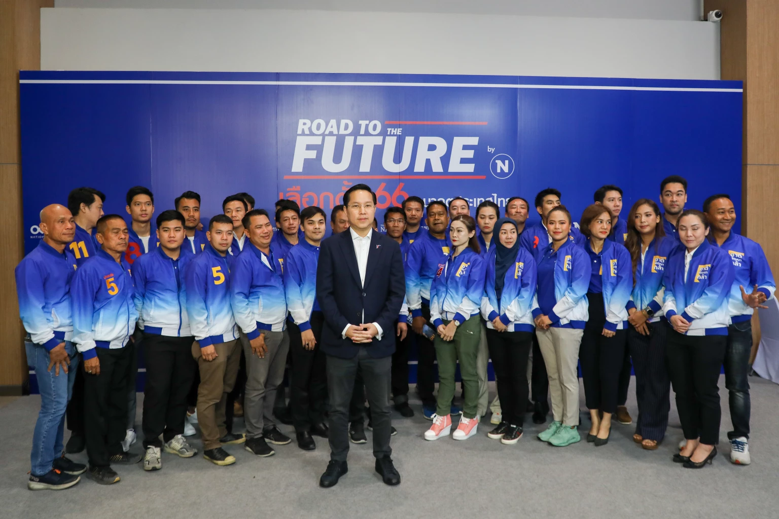 นายอรรถวิทย์ สุวรรณภักดี รองหัวหน้าพรรคชาติพัฒนากล้า และผู้สมัคร สส.กทมทั้ง 33 เขต