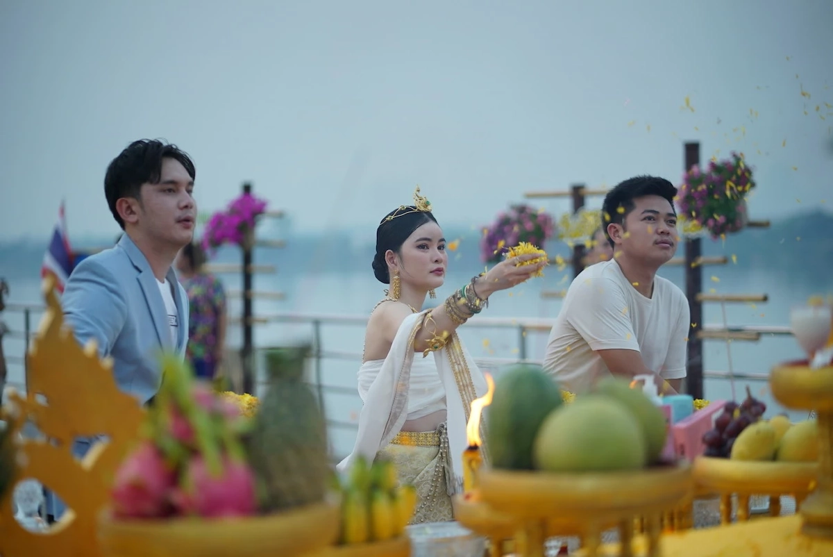 มูจนได้ดี ‘เอ๋ มิรา’ รำบวงสรวงพญานาค ด้วยพลังศรัทธา หลังจากธุรกิจปัง