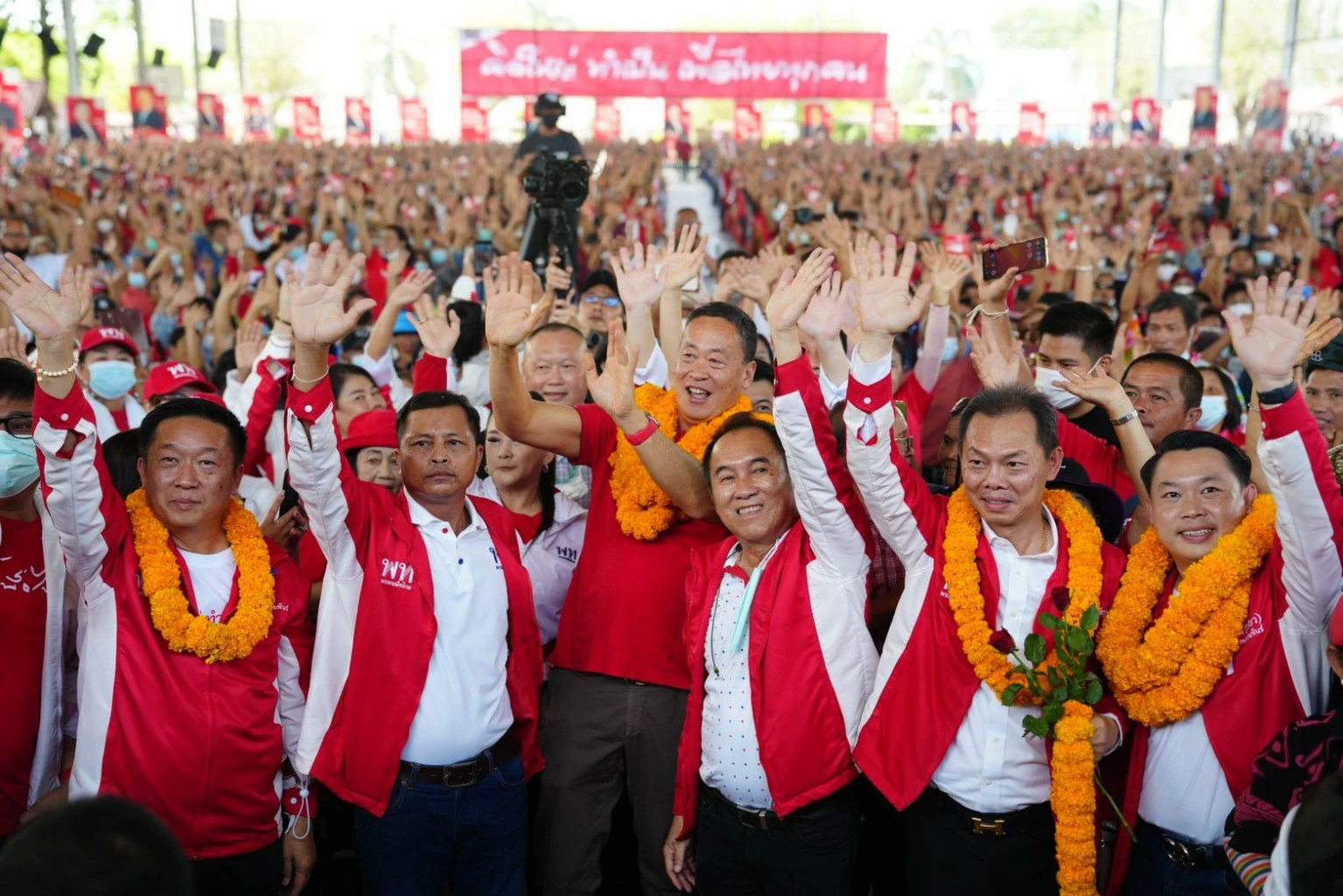 เพื่อไทยลงพื้นที่จ.เพชรบูรณ์