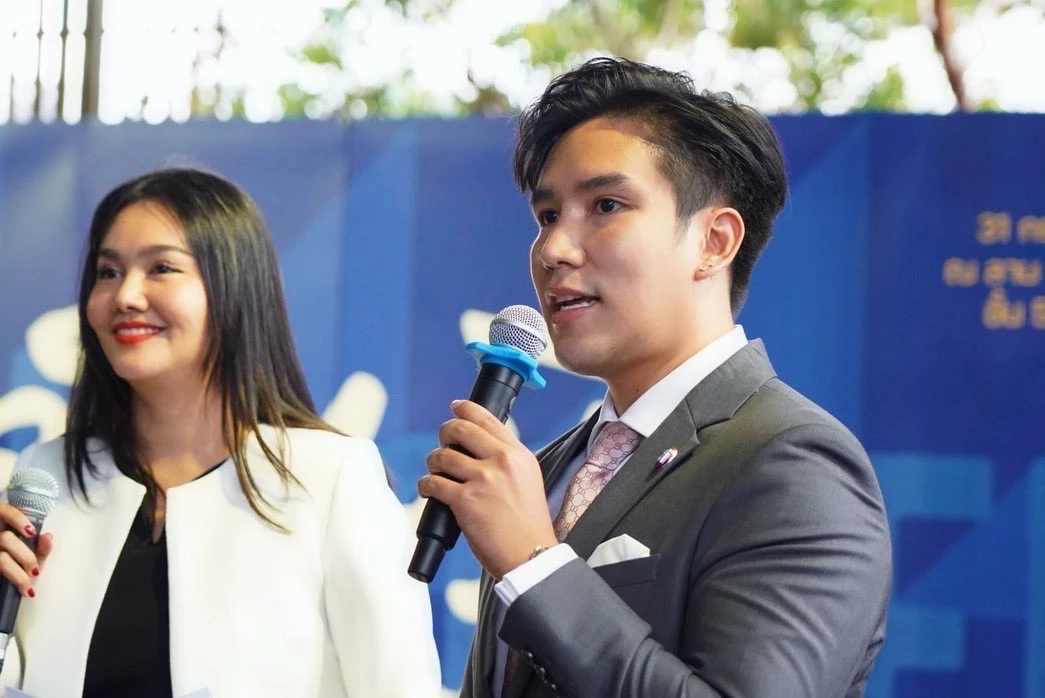 นายวรวุฒิ โตวิรัตน์