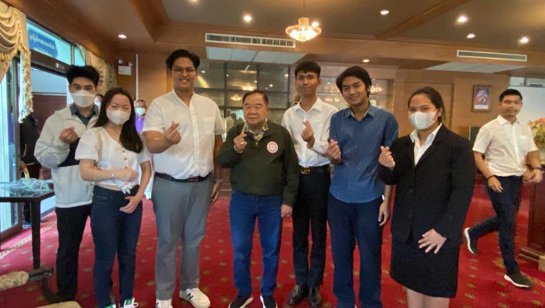 'บิ๊กป้อม'เปิดห้องคุยนักศึกษาถกก้าวข้ามความขัดแย้งชื่นมื่น