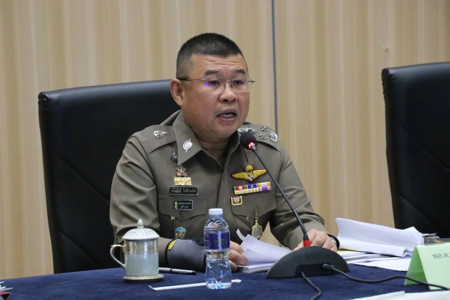 พล.ต.อ.ดำรงศักดิ์ กิตติประภัสร์ ผู้บัญชาการตำรวจแห่งชาติ(ผบ.ตร. )