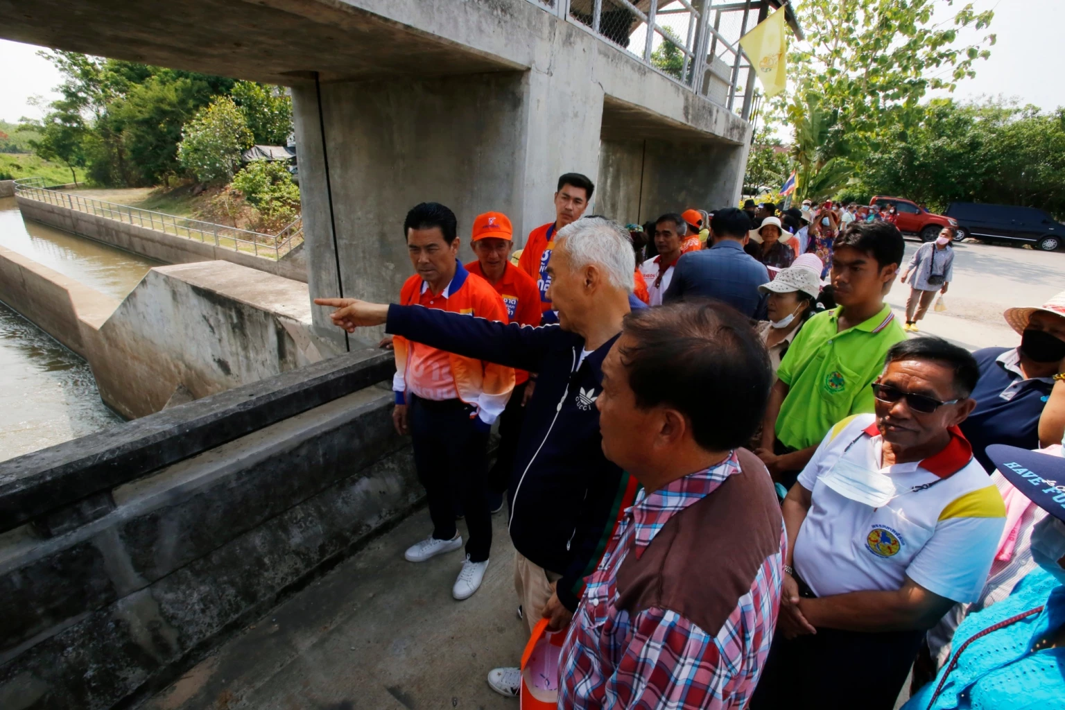 นายสุวัจน์  โชว์แก้ปัญหาน้ำท่วมโคราชอย่างยั่งยืน 