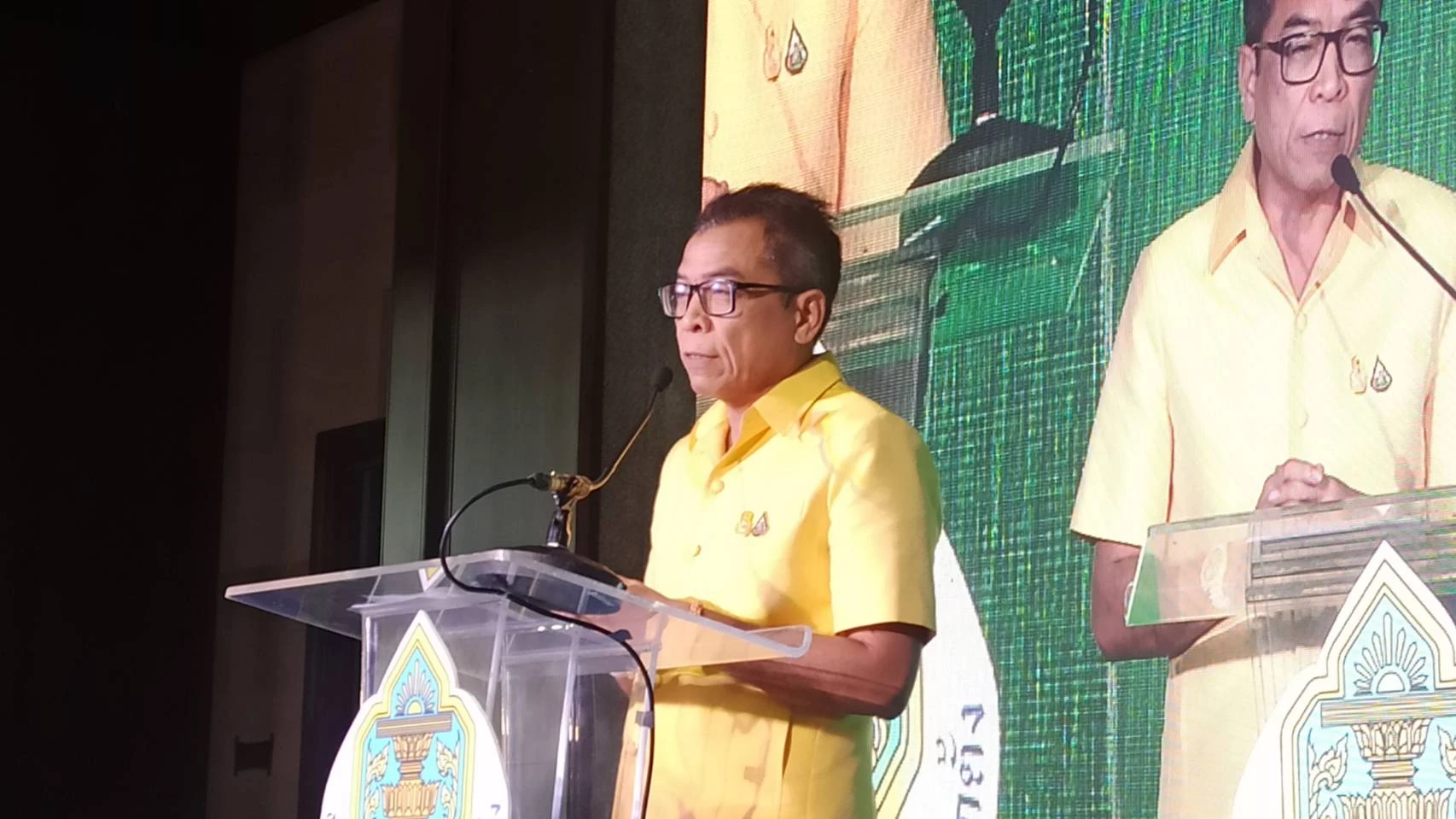 'กกต.' สรุปยอดเสนอชื่อนายกฯ 43 พรรค 63 คน -"ดิจิตอลวอลเล็ต" เพื่อไทย ฉลุย