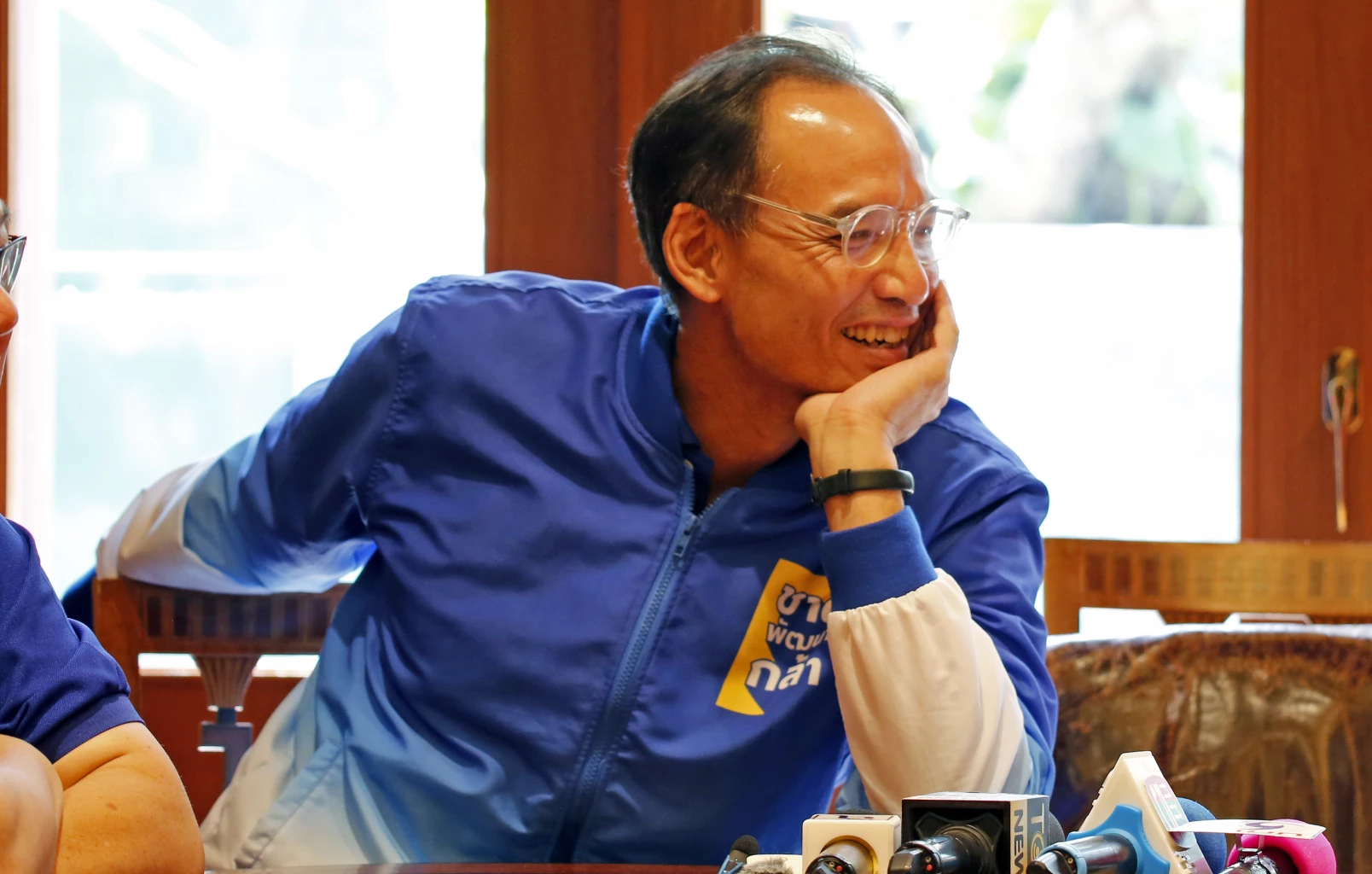 นายกรณ์ จาติกวานิช หัวหน้าพรรคชาติพัฒนากล้า แคนดิเดตนายกรัฐมนตรี 