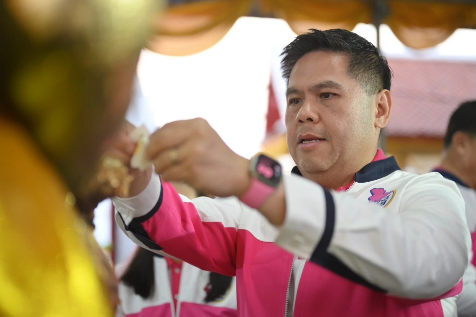 วราวุธ ศิลปอาชา