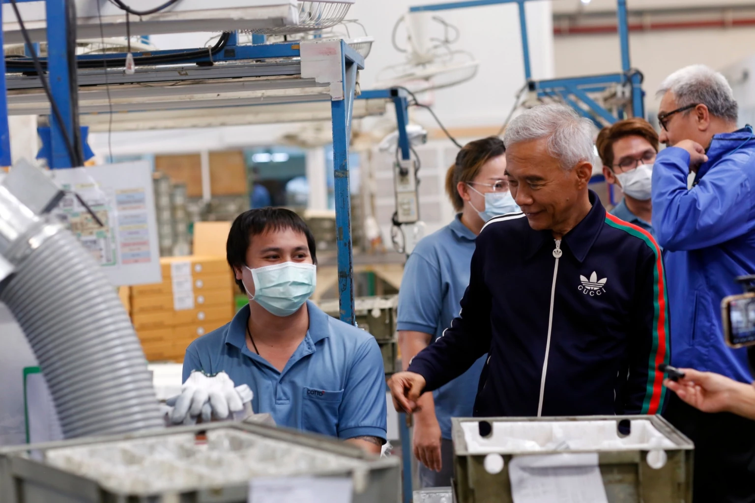 นายสุวัจน์ และนายเทวัญ เยี่ยนิคมอุตสาหกรรมนวนคร