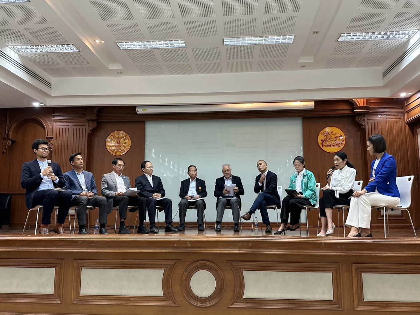 8 พรรคการเมือง โชว์วิสัยทัศน์นโยบายตปท. ไทยต้องกระชับสัมพันธ์กับทุกชาติ