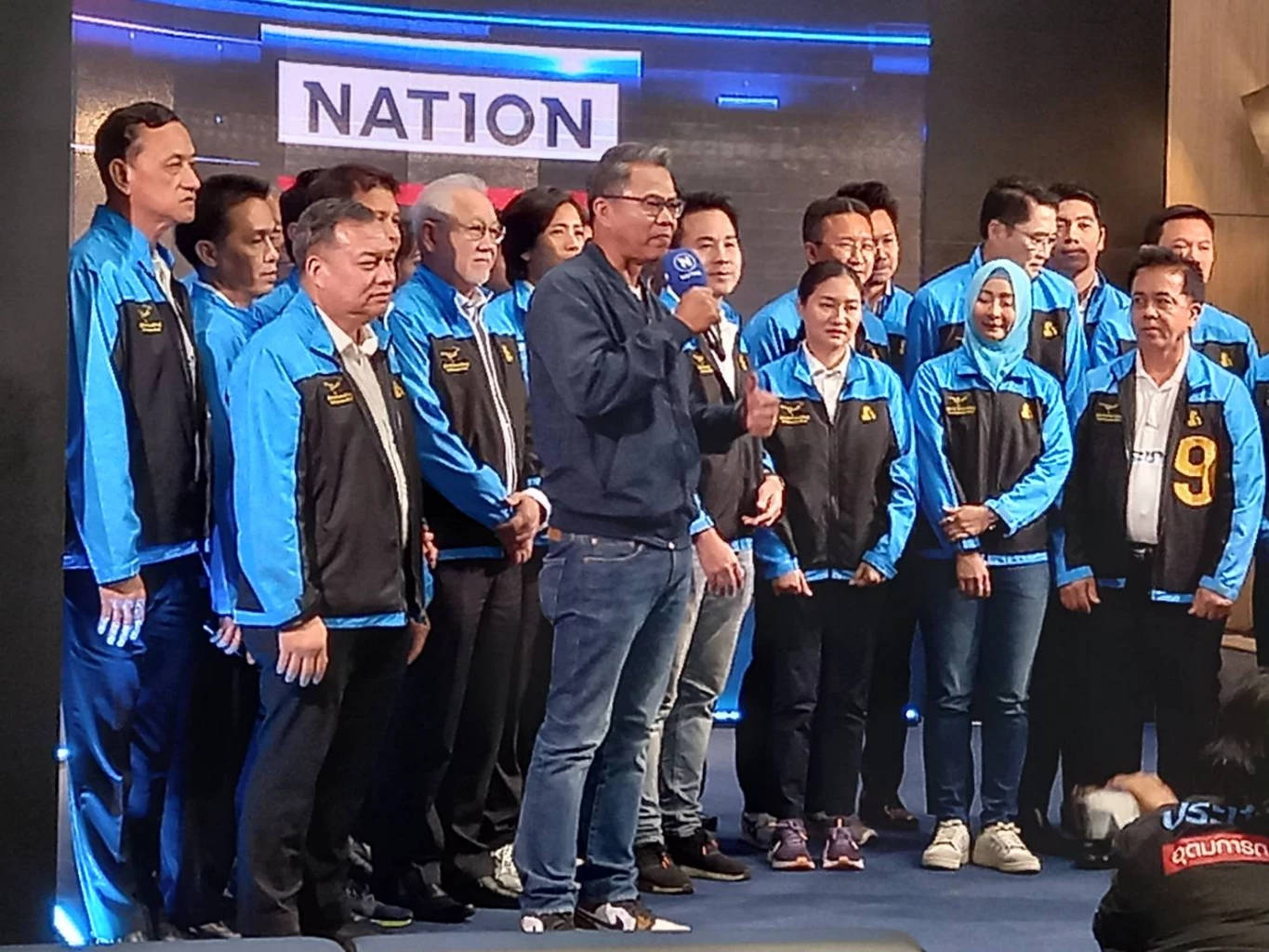 ขุนพลพรรคประชาธิปัตย์ พร้อมทีมผู้สมัคร สส. กทม. เยือนสู่เครือเนชั่นฯ เมื่อวันที่ 20 เม.ย. 2566