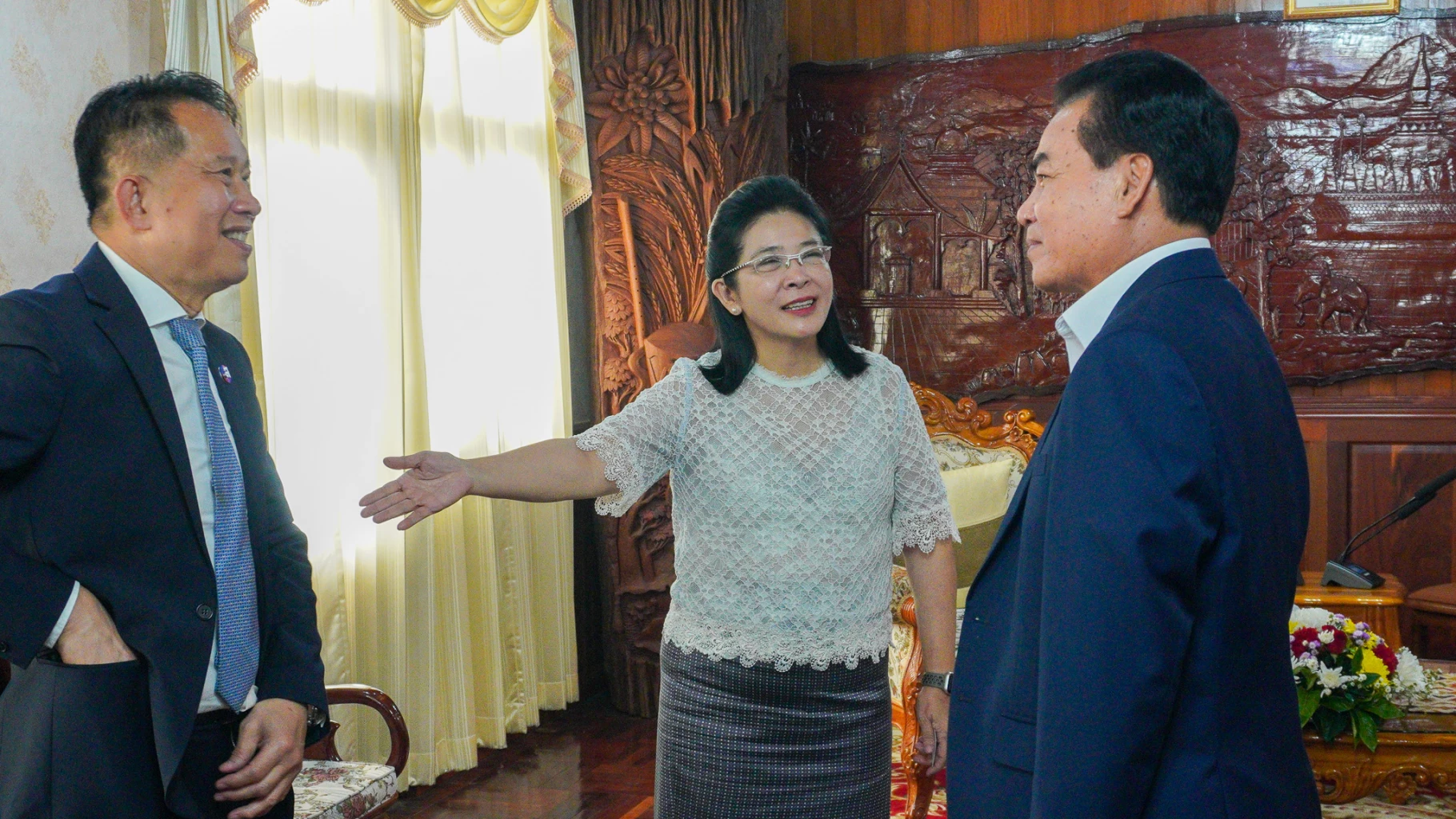 'สุดารัตน์' บินตรงพบรมต.สปป.ลาว ถกทางออก PM2.5 ตั้งเป้า3ปี ยุติฝุ่นพิษ