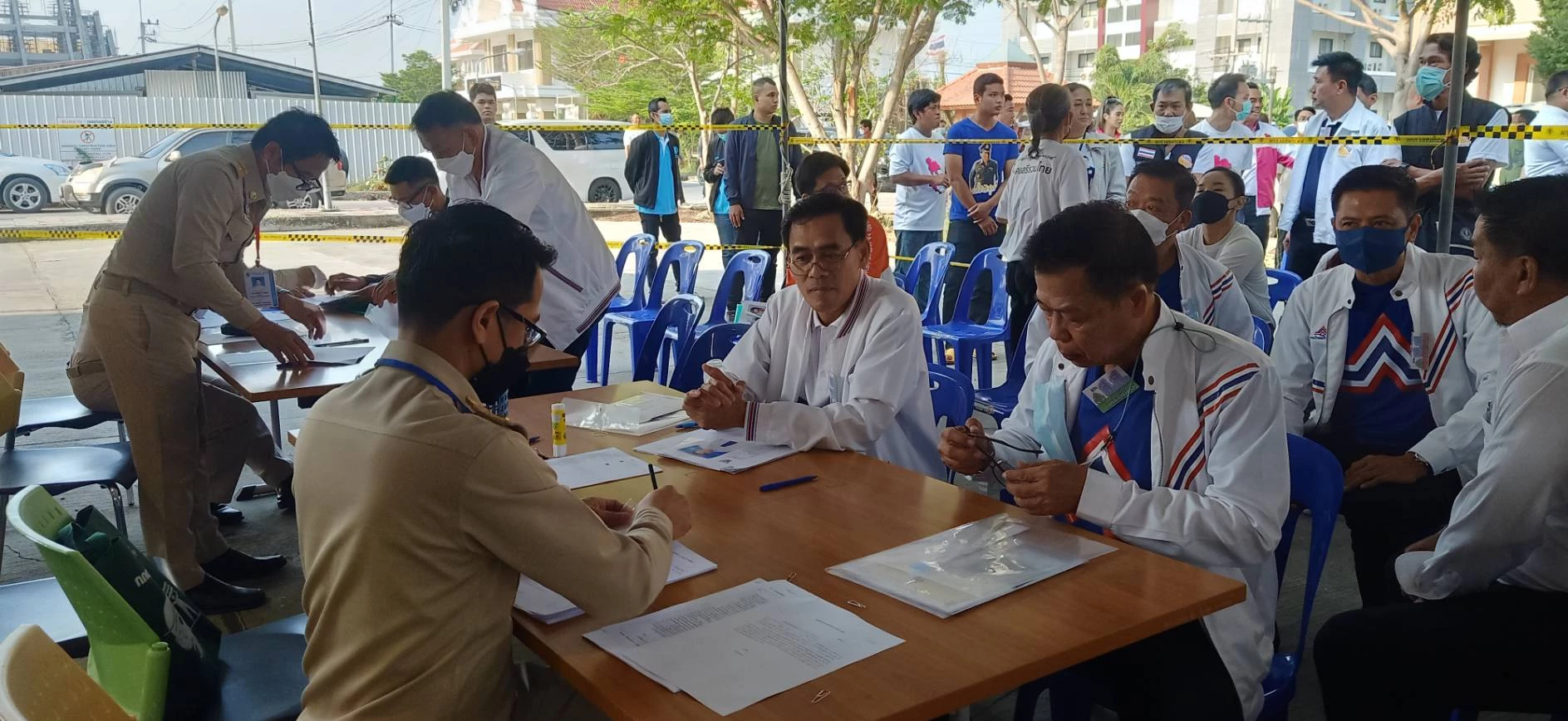 สมัครเลือกตั้ง