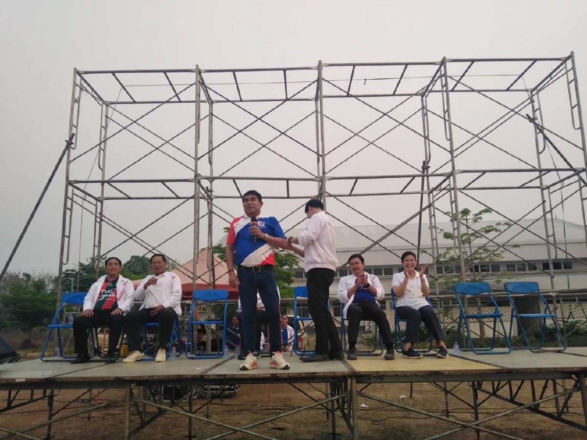 เจ๋ง ดอกจิก 