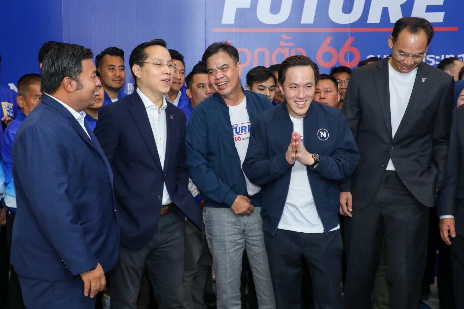 นายฉาย บุนนาค ประธานกรรมการบริหารและประธานเจ้าหน้าที่บริหาร บริษัท เนชั่น กรุ๊ป (ไทยแลนด์) จำกัด (มหาชน)ต้อนรับทีมพรรคชาติพัฒนากล้า เมื่อ 26 เม.ย.2566 