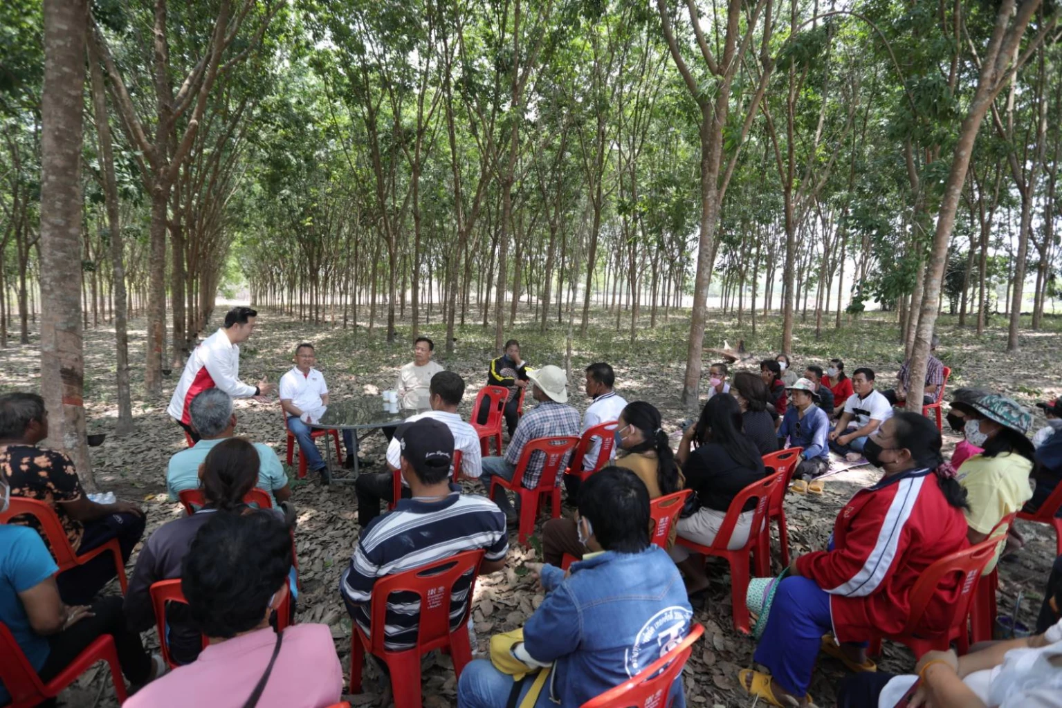 นายสมศักดิ์ลงพื้นที่ ต.วังนกแอ่น อ.วังทอง รับฟังปัญหาที่ดิน สปก.