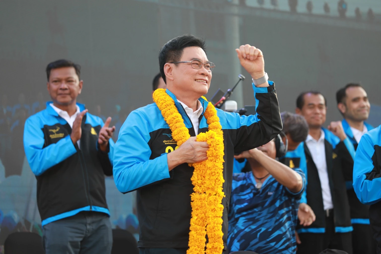 จุรินทร์  ขอคะแนนเสียงให้ 'ประชาธิปัตย์' โอ่ 4 ปี เป็นรัฐบาลผลงานจับต้องได้