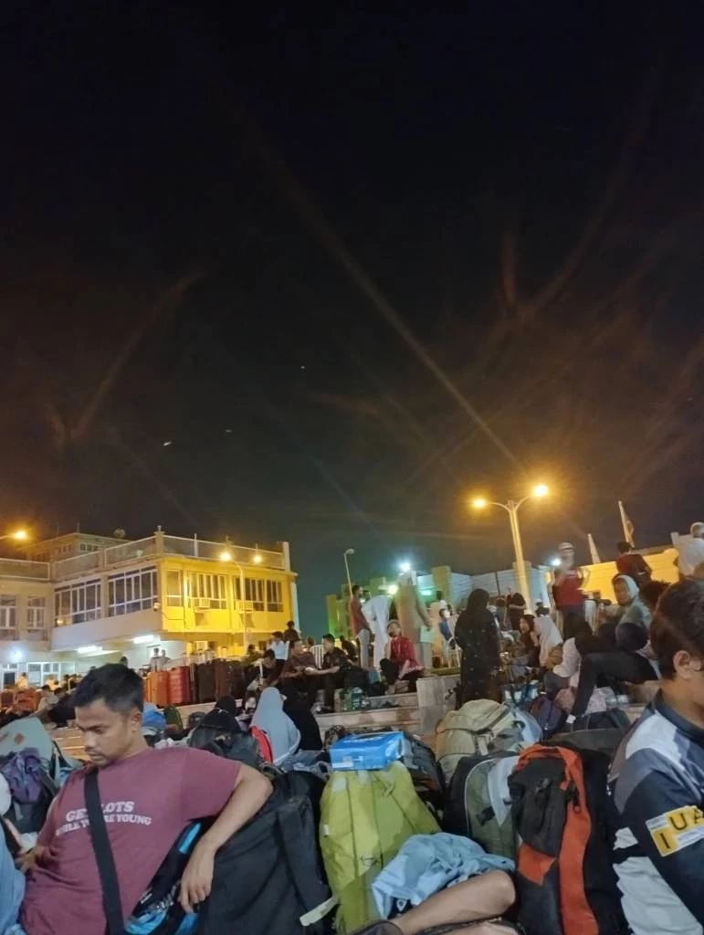 นักศึกษาไทยที่เรียนอยู่สาธารณรัฐซูดาน รอการอพยพจากทางการไทย หลังจากเกิดสงครามแย่งชิงอำนาจของคนในประเทศ