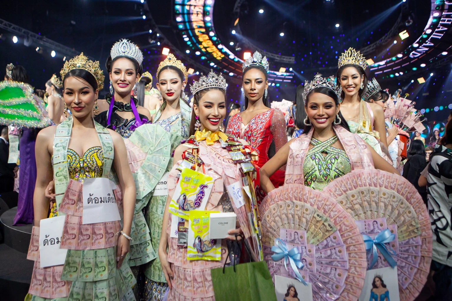 ลุ้น ใครจะคว้า 'มิสแกรนด์ หมอลำ ไรซิ่งสตาร์ 2023 X ระเบียบ วาทะศิลป์'