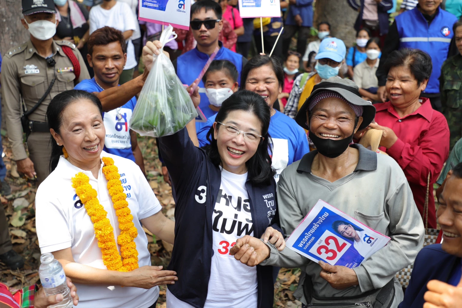 คนอุบลฯเชัยร์ คุณหญิงสุดารัตน์ เป็นนายกรัฐมนตรี