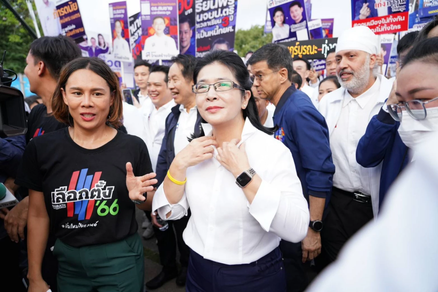 คุณหญิงสุดารัตน์ เกยุราพันธุ์