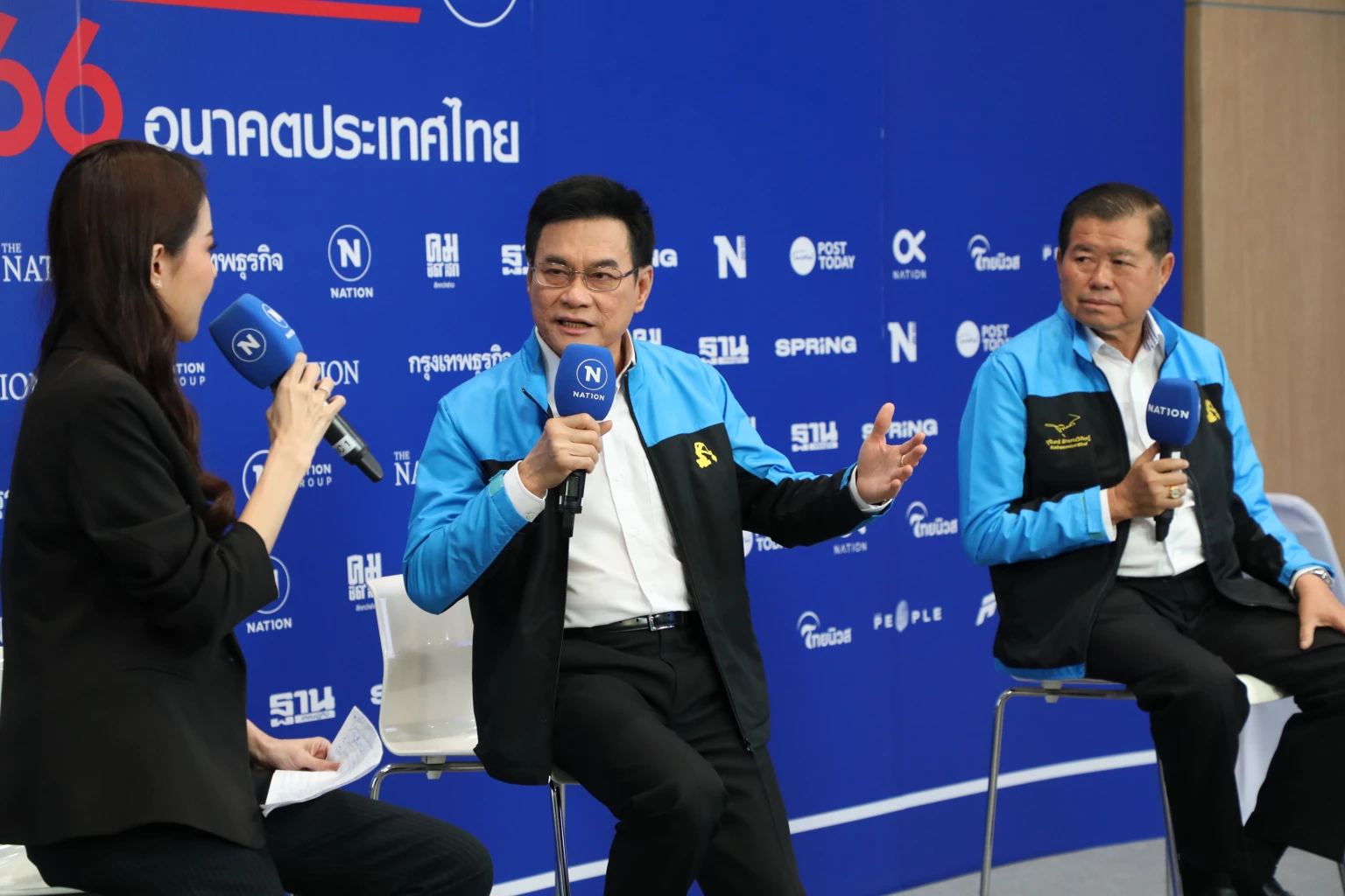 นายจุรินทร์ ลักษณวิศิษฏ์ 