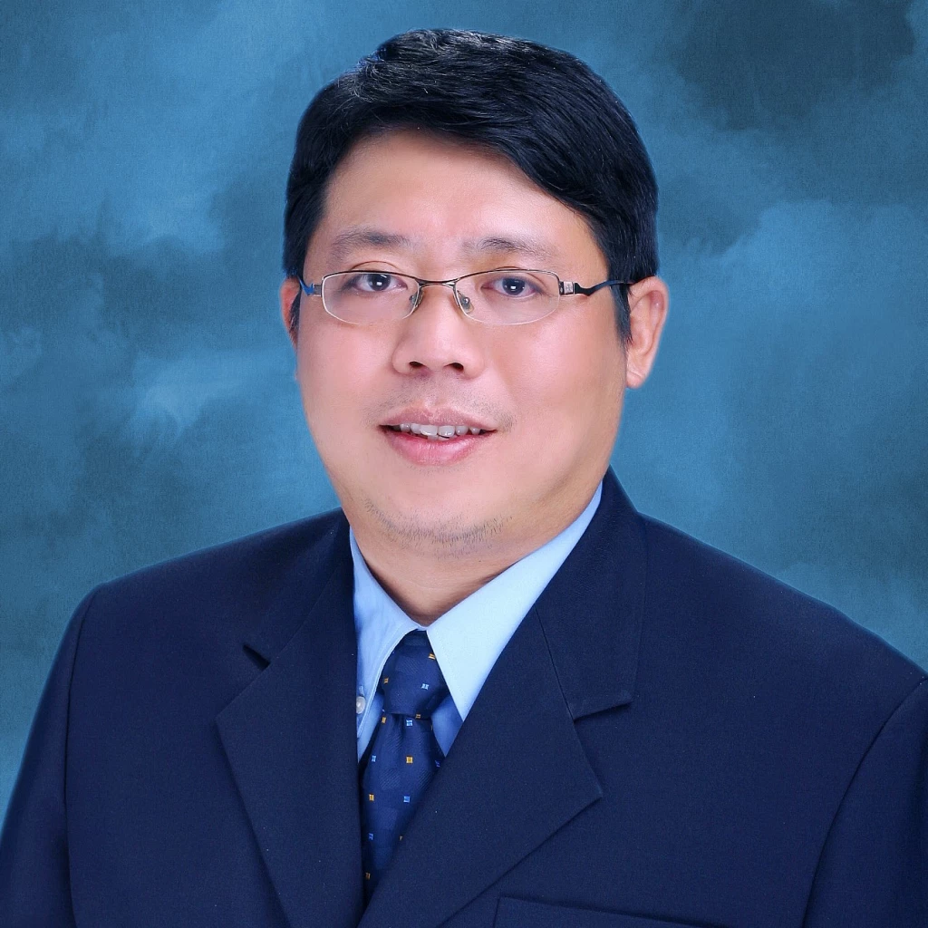 ดร.มานะ ตรีรยาภิวัฒน์ 