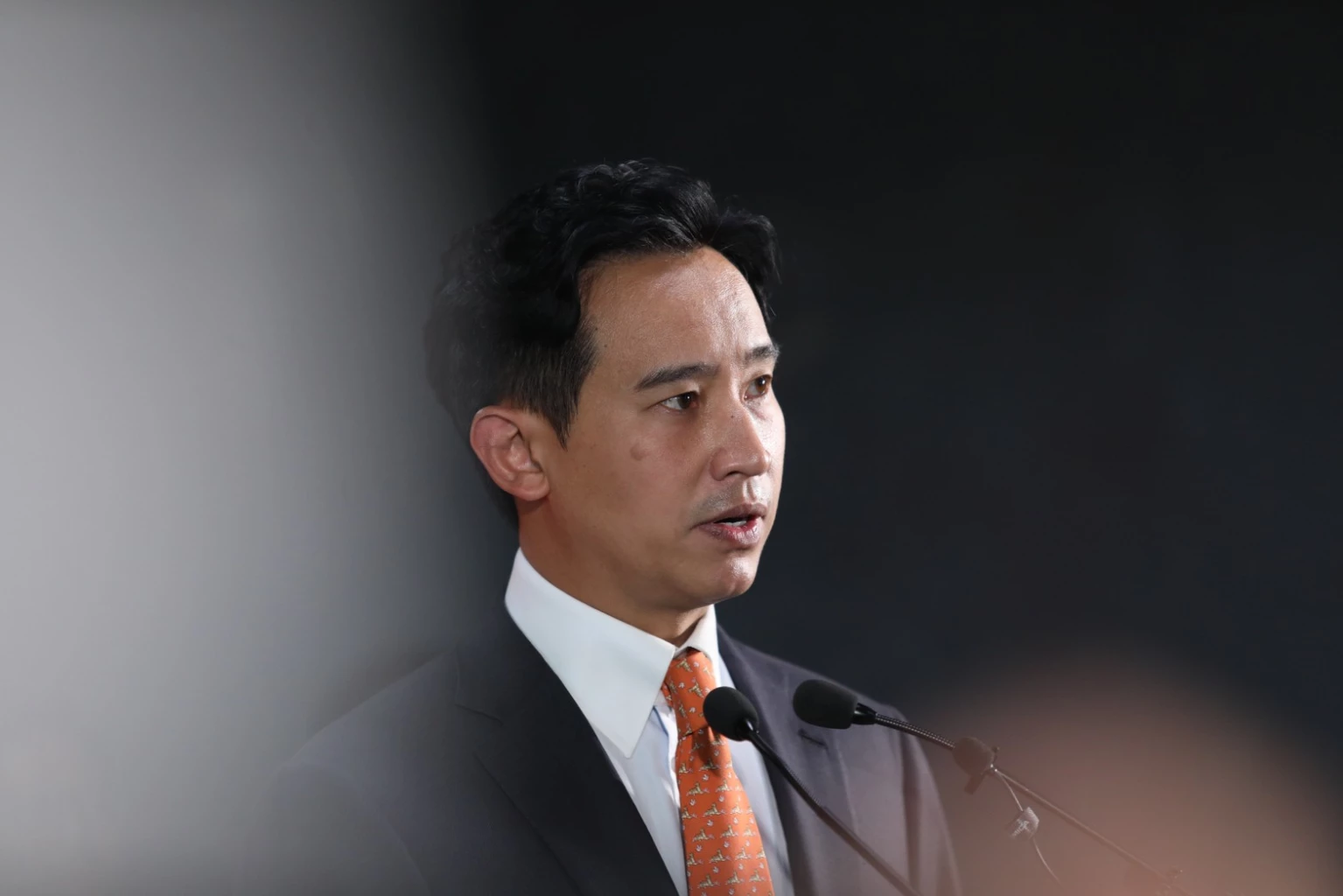 นายพิธา ลิ้มเจริญรัตน์ หัวหน้าพรรคก้าวไกล