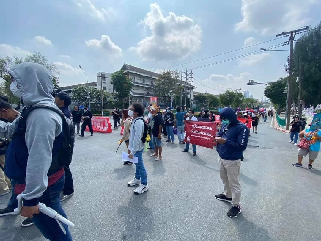 ม็อบแรงงานบุกทำเนียบรัฐบาล