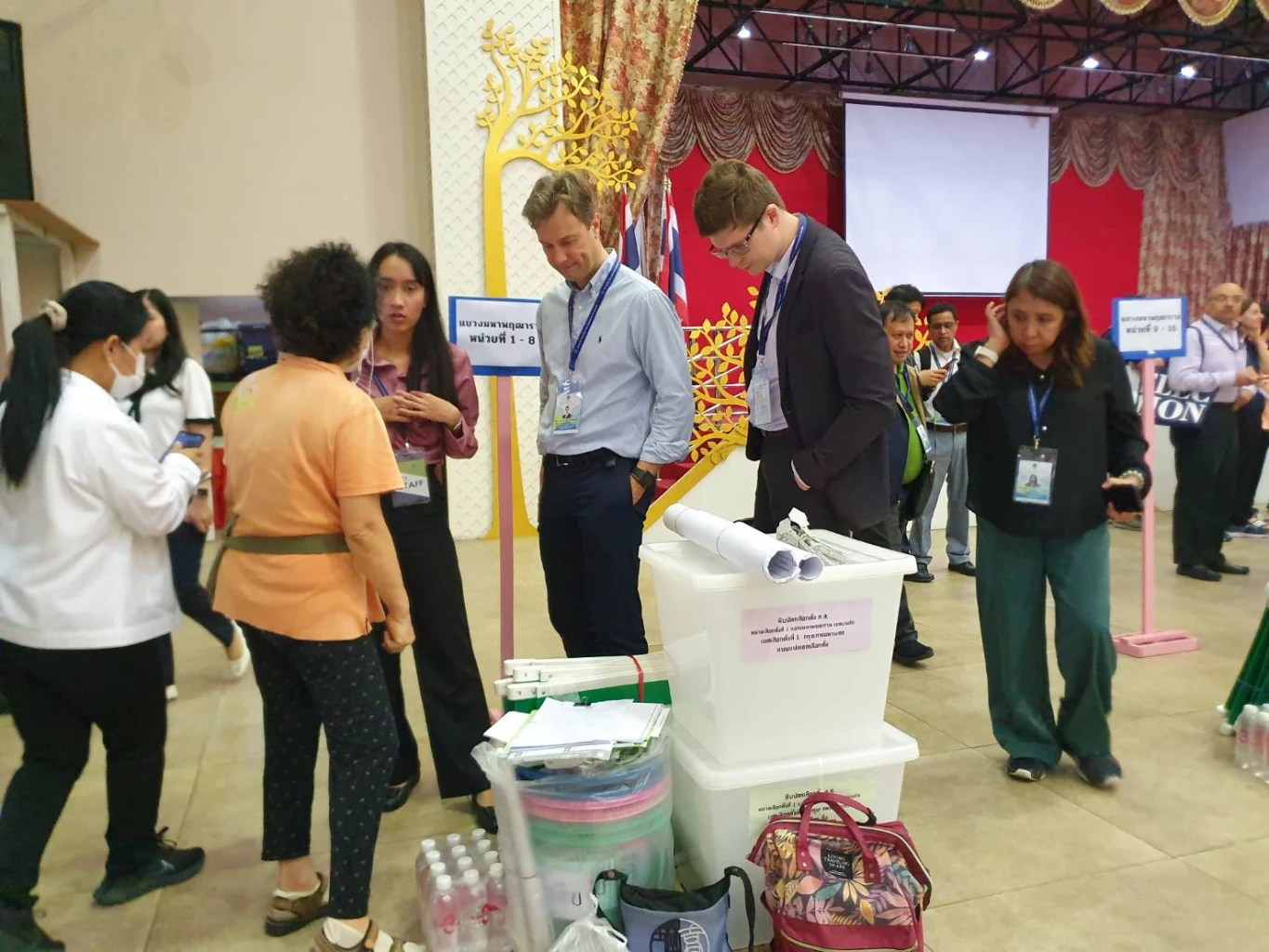 ทุกจังหวัดเตรียมความพร้อม รับส่งมอบอุปกรณ์เลือกตั้ง พรุ่งนี้