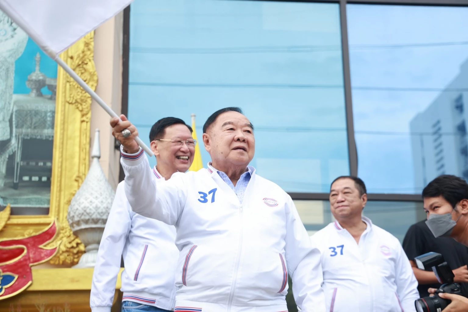 พล.อ.ประวิตร วงษ์สุวรรณ