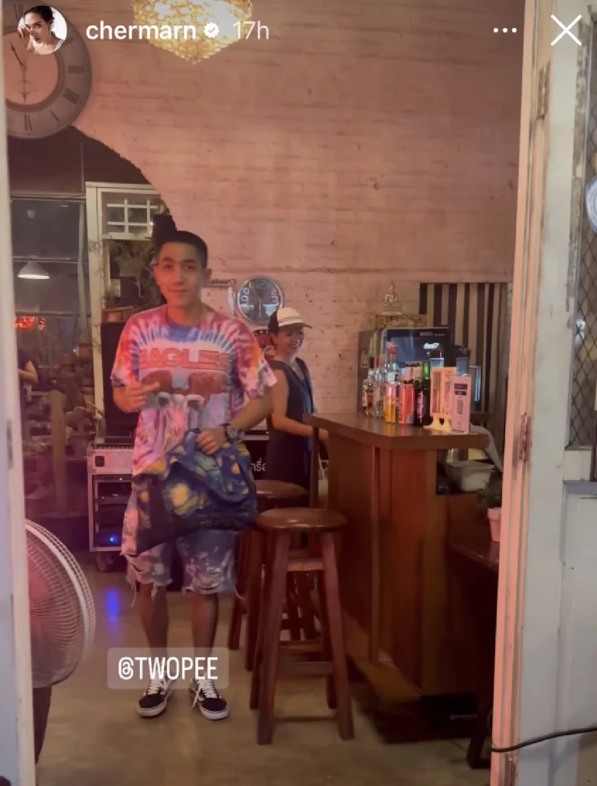 'พลอย เฌอมาลย์ - โต้ง ทูพี' หวานไม่มีแผ่ว เดินตลาดนัดชวนฟินจิกหมอน