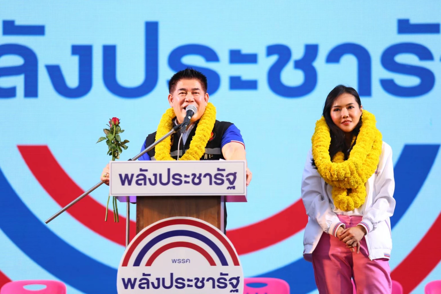 ร.อ.ธรรมนัส พรหมเผ่า ผู้สมัคร สส.เขต 1 จ.พะเยา และประธานยุทธศาสตร์เลือกตั้งภาคเหนือ ของพปชร.