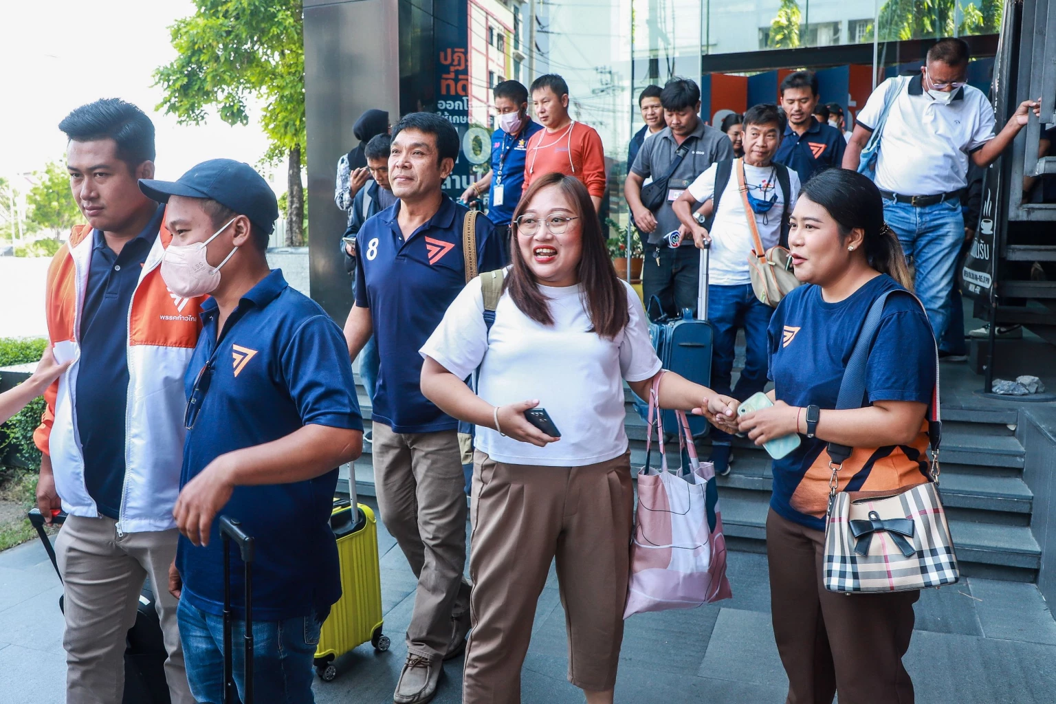 สส.ก้าวไกล