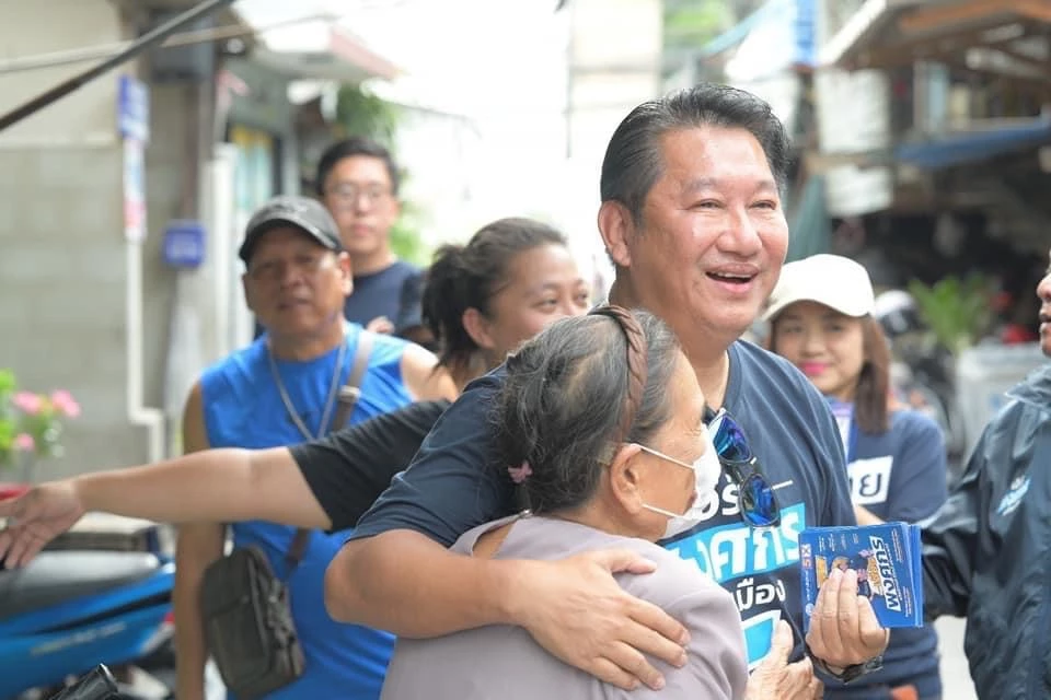 เฮียต่าย คลองเตย  ส.ก.ขวัญใจชาวคลอง