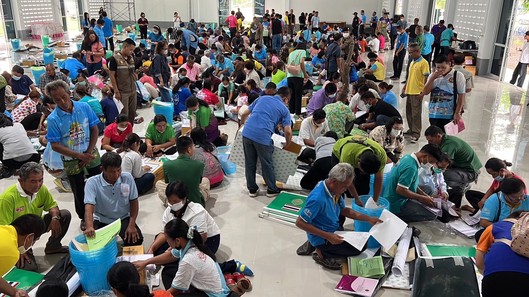 ทุกจังหวัดเตรียมความพร้อม รับส่งมอบอุปกรณ์เลือกตั้ง พรุ่งนี้