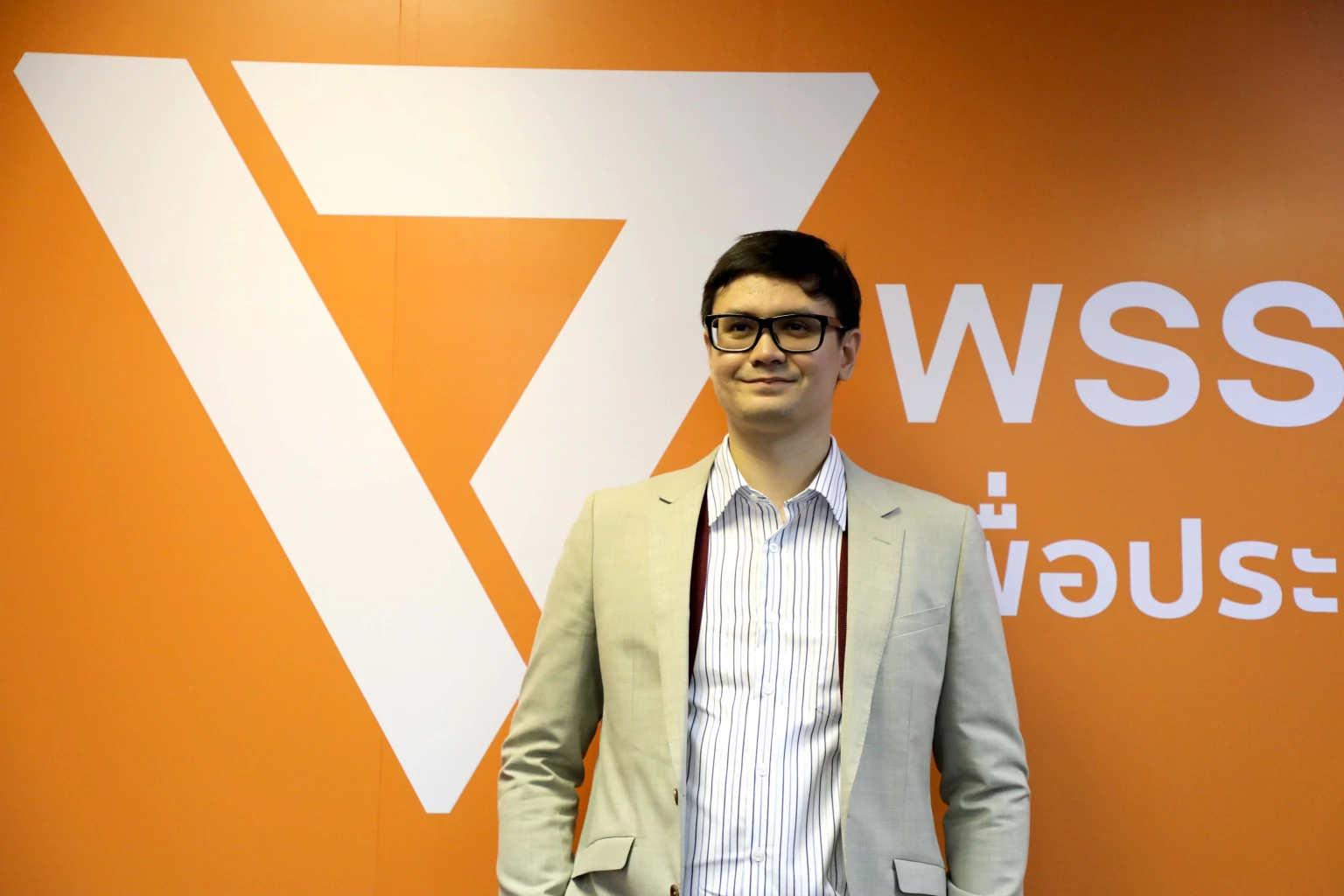 รังสิมันต์ โรม สส.บัญชีรายชื่อพรรคก้าวไกล