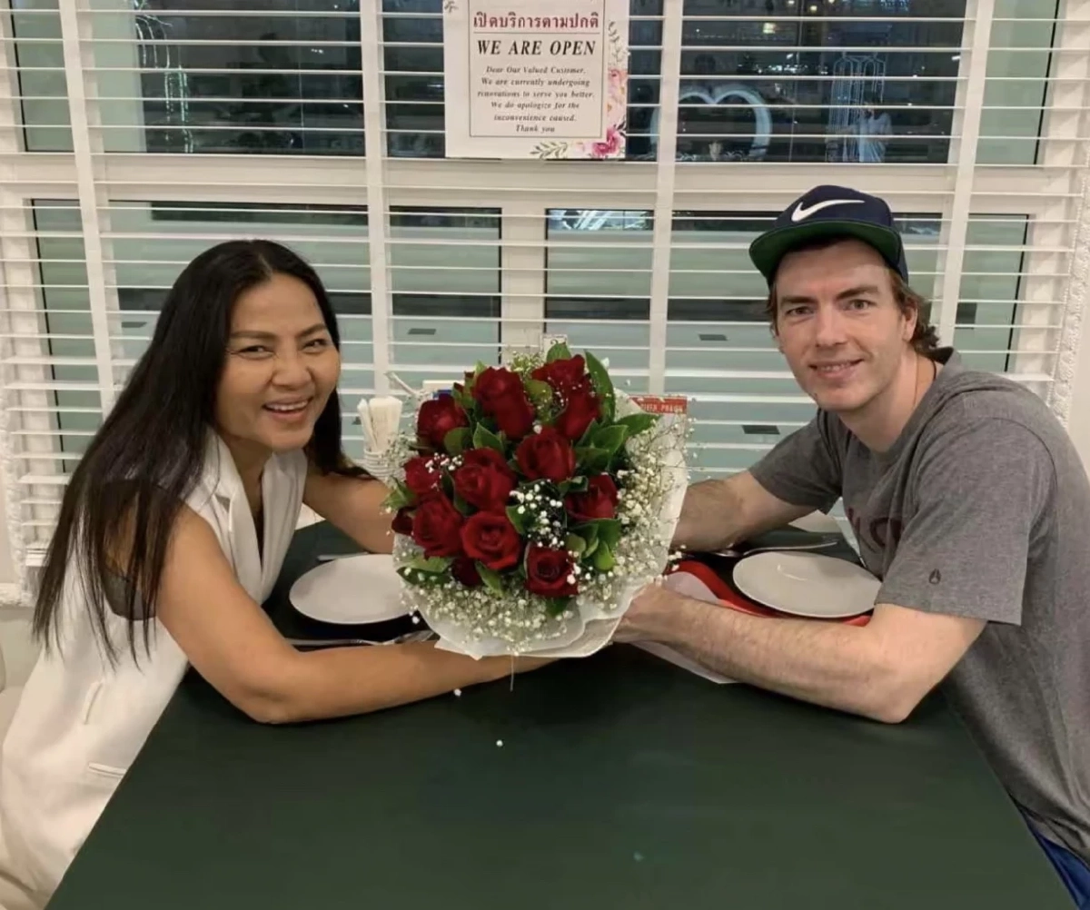 ย้อนวันรักหวาน ครบรอบ 9 ปี 'สุนารี' หลังเคราะห์ซ้ำกรรมซัด พ้อ เลิกสามีฝรั่ง