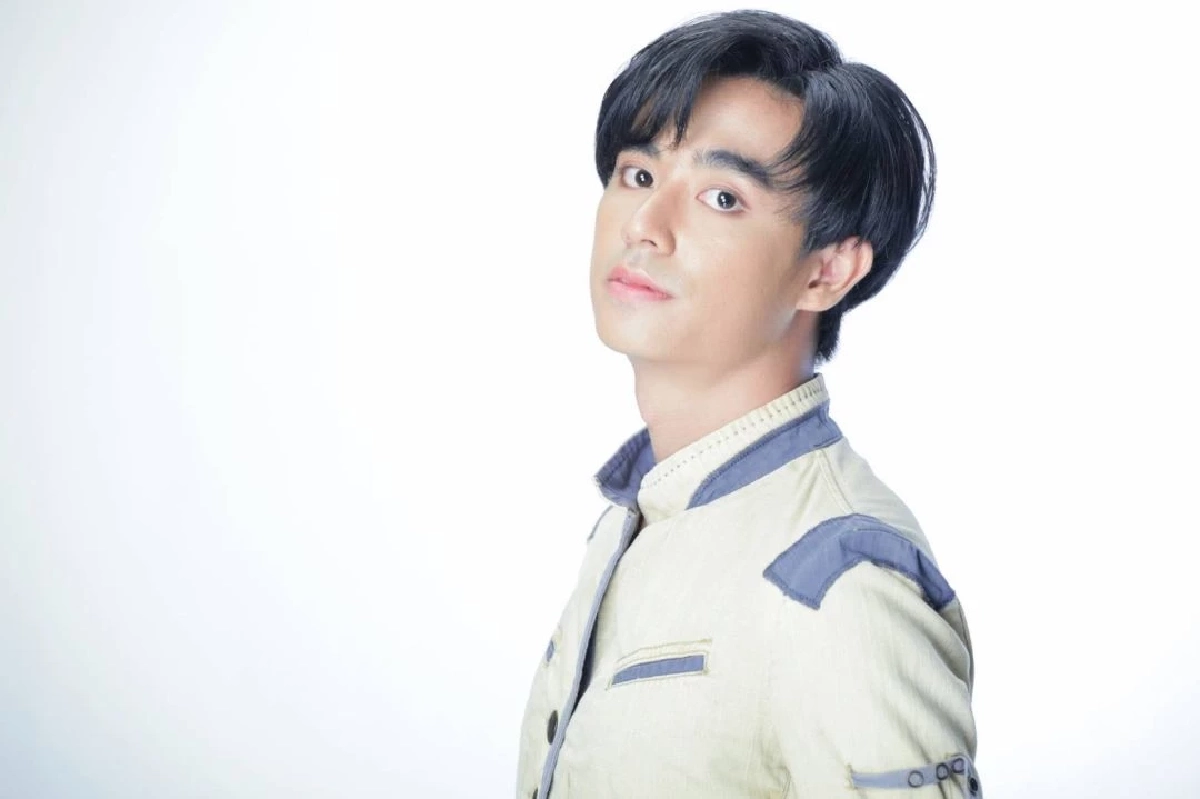 หนุ่มหล่อเข้ม 'ไม้เอก สันติภาพ' ประเดิมพระเอกซีรีส์ 'ผู้หญิงคนนี้ผมจอง'