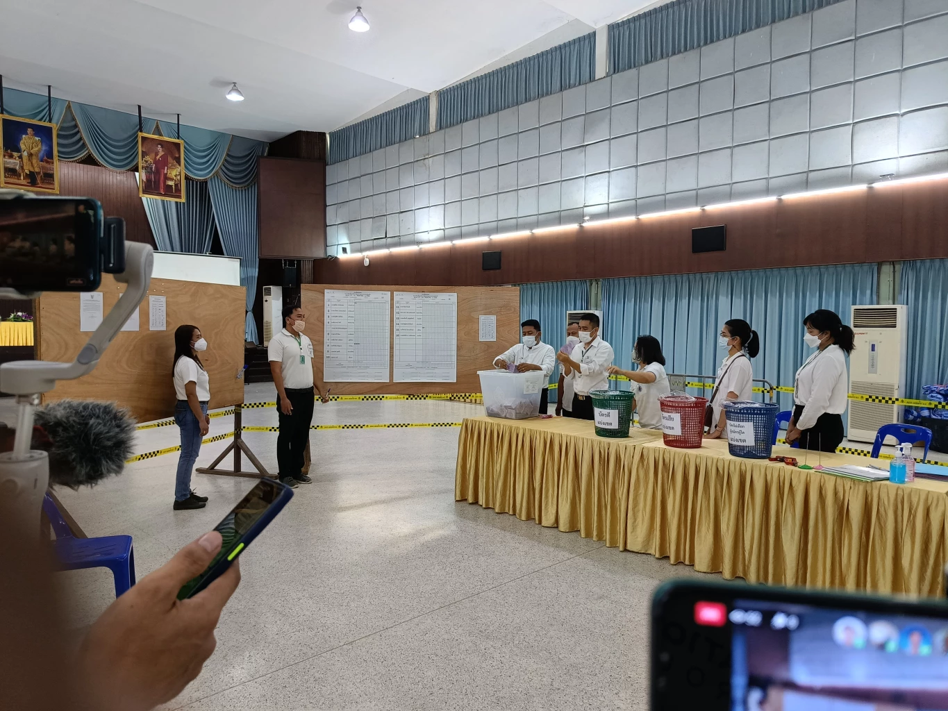 ผลการนับคะแนนใหม่หน่วยเลือกตั้งที่ 7 มีนบุรี ก้าวไกลยังยืนหนึ่ง 315 คะแนน