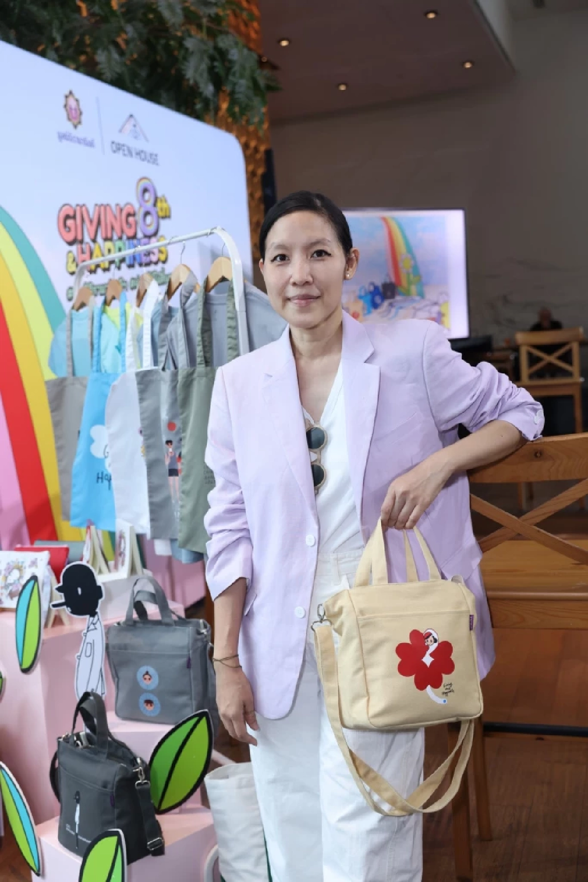 “นวล” นวลตอง ประสานทอง