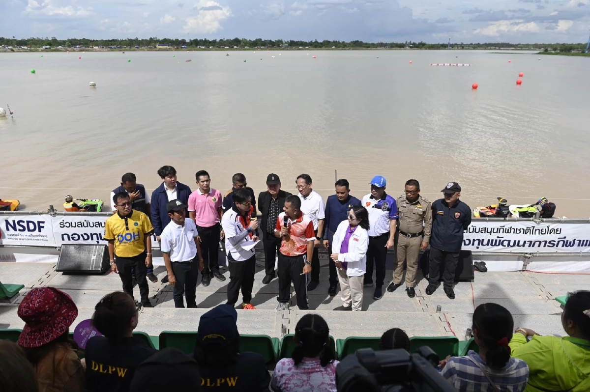 ธีระ เสร็จธุระ โชว์ฝีมือผู้นำสนาม  3  'วอเตอร์เจ็ต โปรทัวร์ 2023'   เรือนั่งอาชีพ