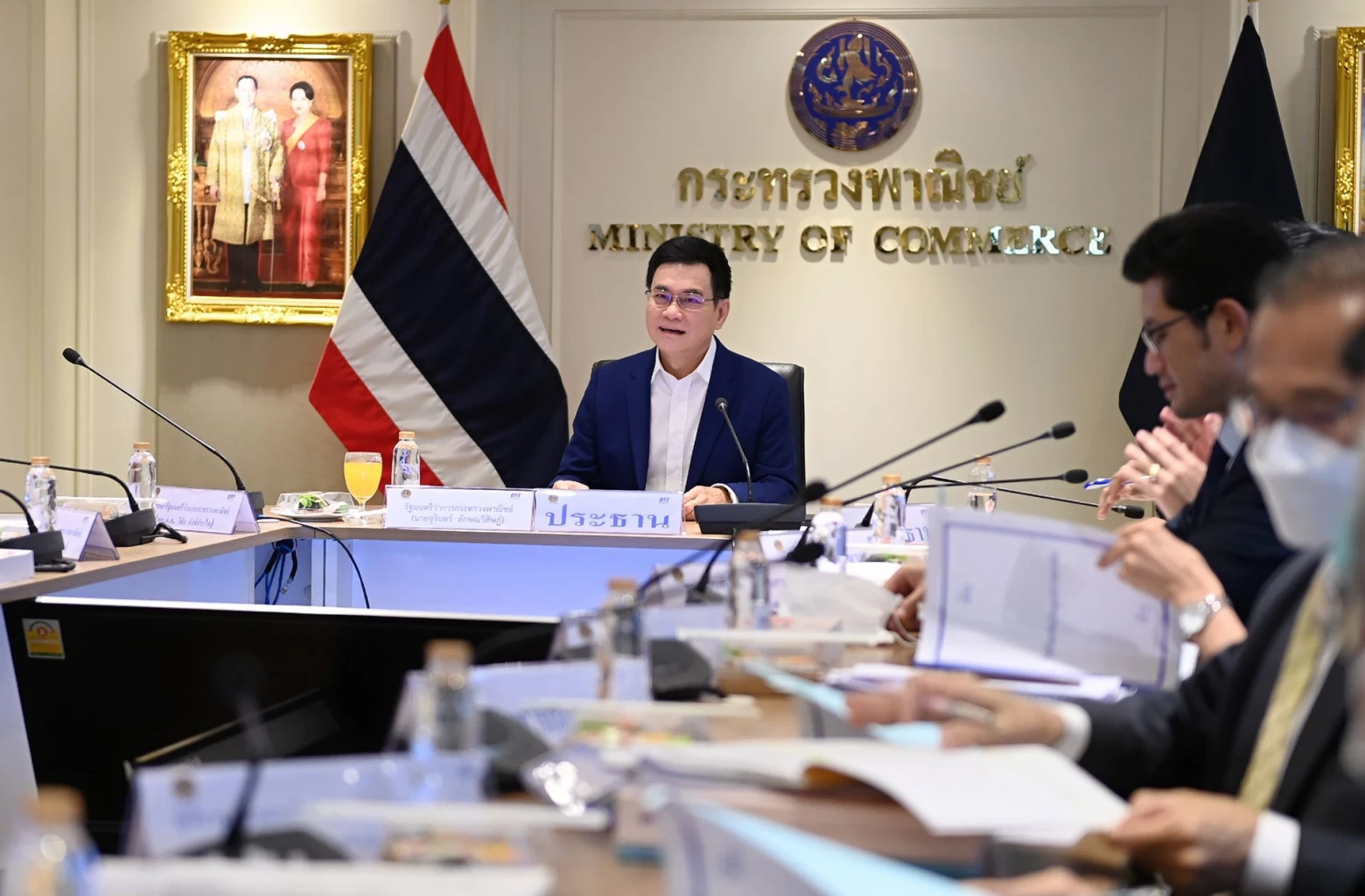 ‘จุรินทร์’ ระบุ อยากเห็น ‘รัฐบาลใหม่’ เกิดโดยเร็ว-พณ.ไม่มีเกียร์ว่าง