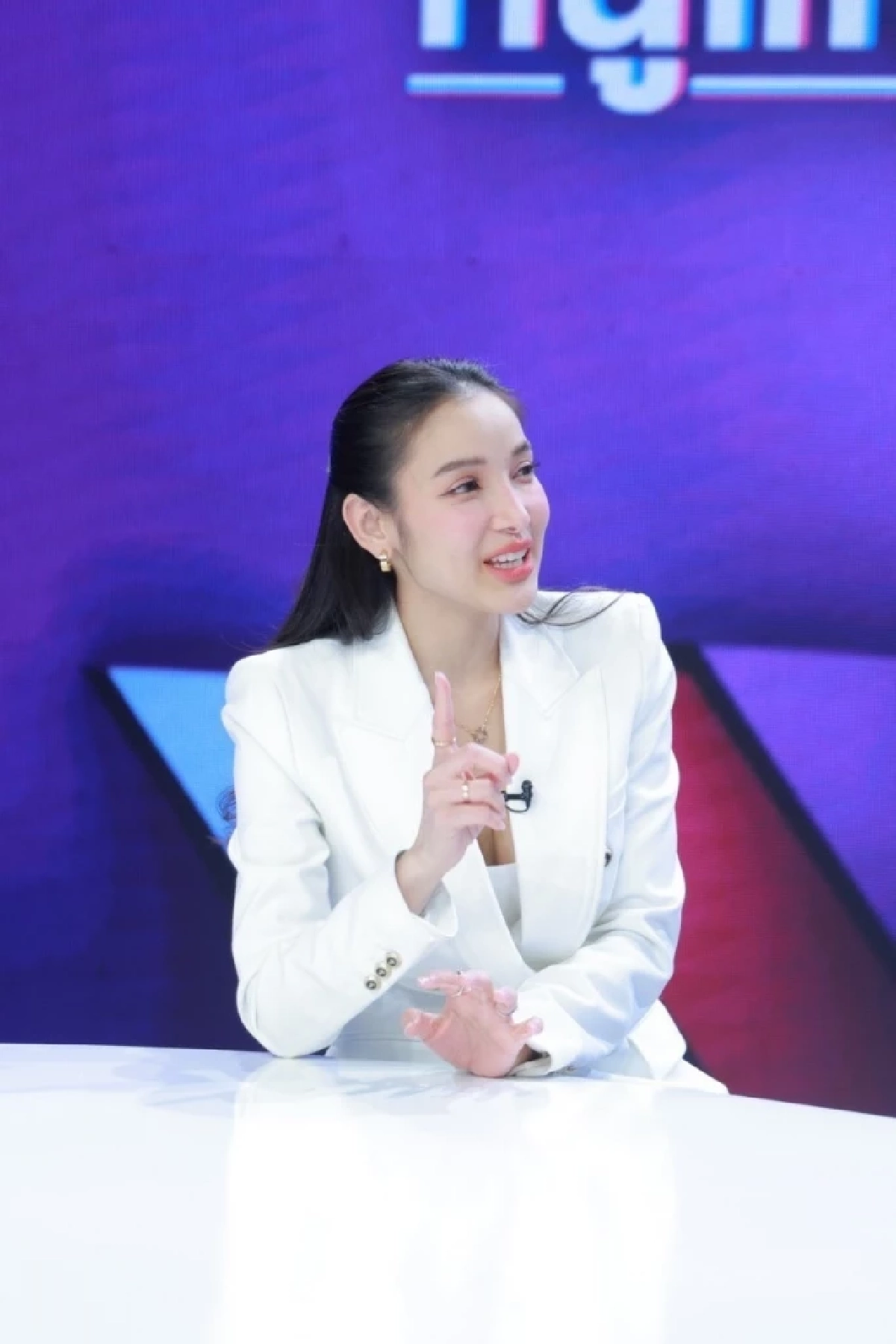 เคลียร์ทุกดราม่า 'แพท ณปภา' จบทุกประเด็น เปิดใจ เหตุผลคบแฟนเด็กอายุห่าง 14 ปี